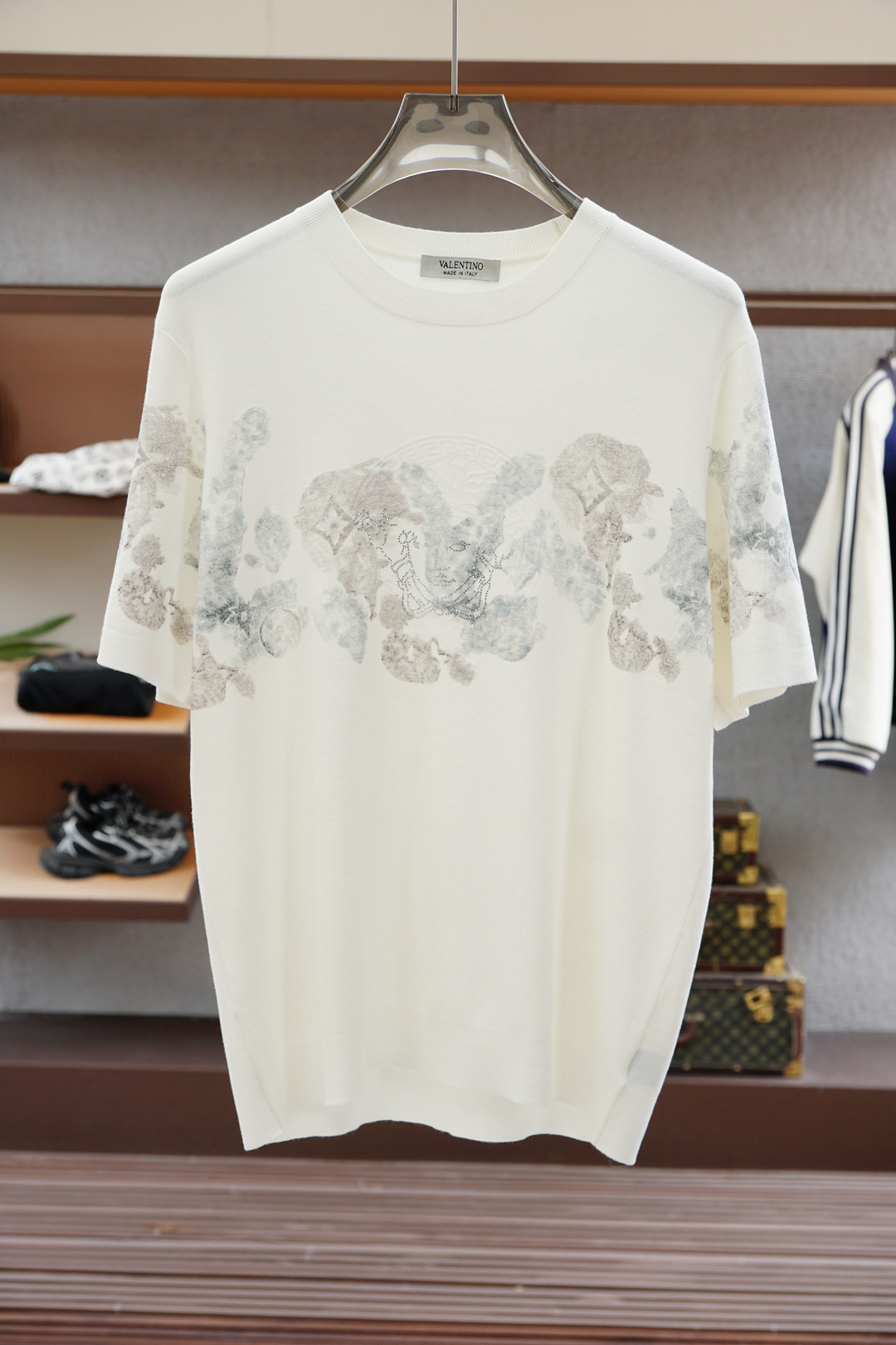 
范思哲，高级成衣 2025秋冬打底系列！熟男 轻熟男 最爱款式 最经典净色通勤百搭帅气的圆领短袖打底衫