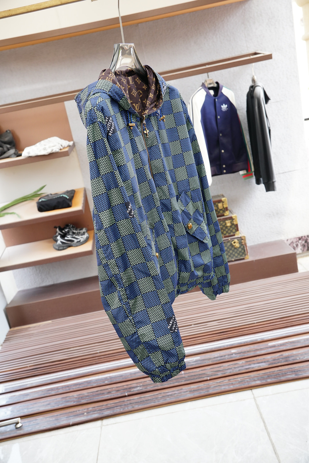 
LV/双面风衣夹克）L家族男士时装款轻便双面提花夹克外套，香港洋行渠道货，高端品鉴级产物，官柜主推展示