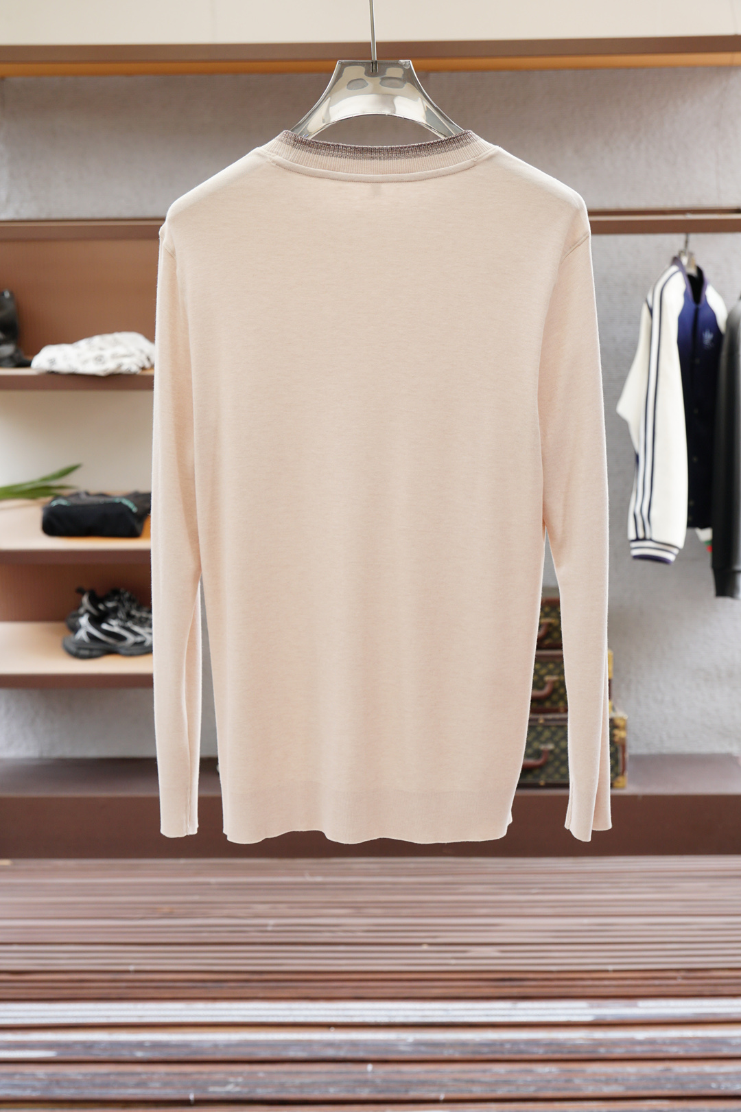 lP🆕-高级成衣 2025秋冬打底系列！熟男 轻熟男 最爱款式 最经典净色通勤百搭帅气的圆领短袖打底衫 