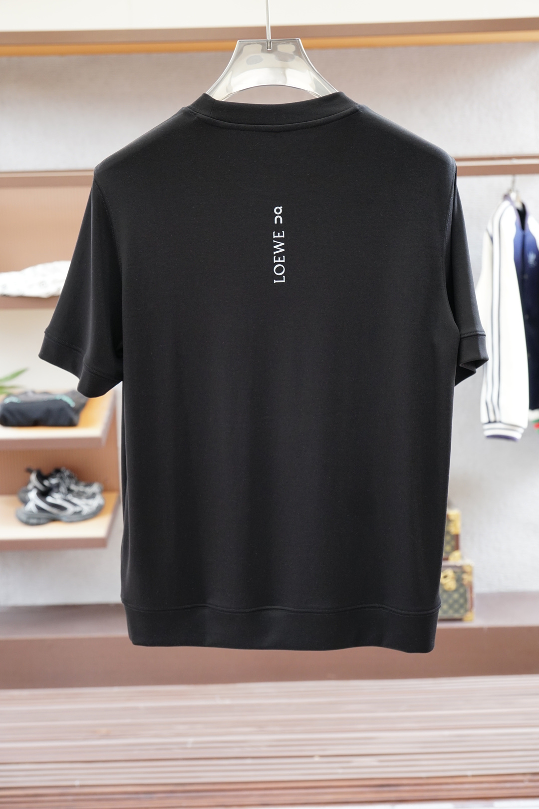 Loewe罗意威高级成衣 2025秋冬打底系列！熟男 轻熟男 最爱款式 最经典净色通勤百搭帅气的圆领短袖