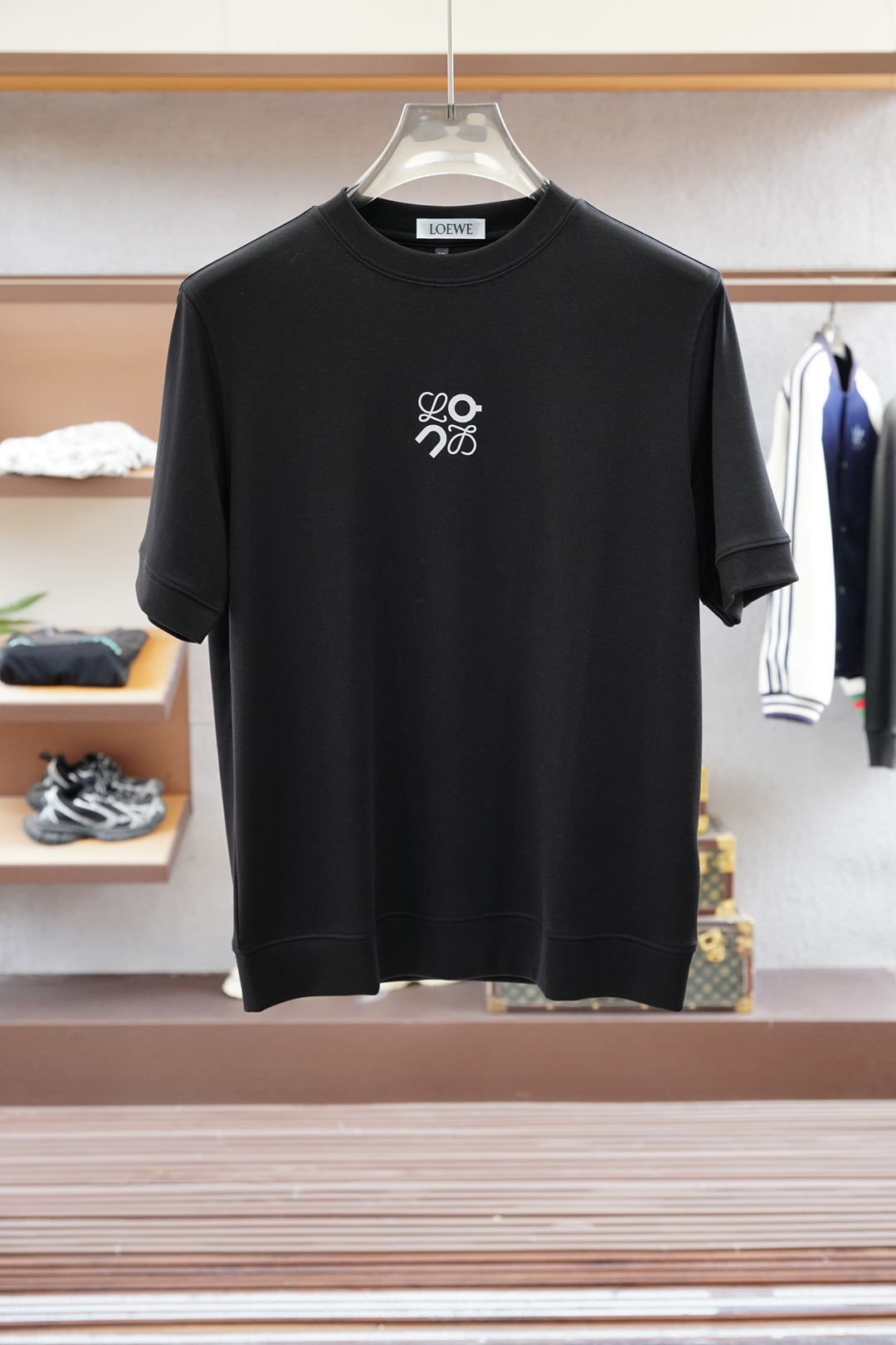 Loewe罗意威高级成衣 2025秋冬打底系列！熟男 轻熟男 最爱款式 最经典净色通勤百搭帅气的圆领短袖