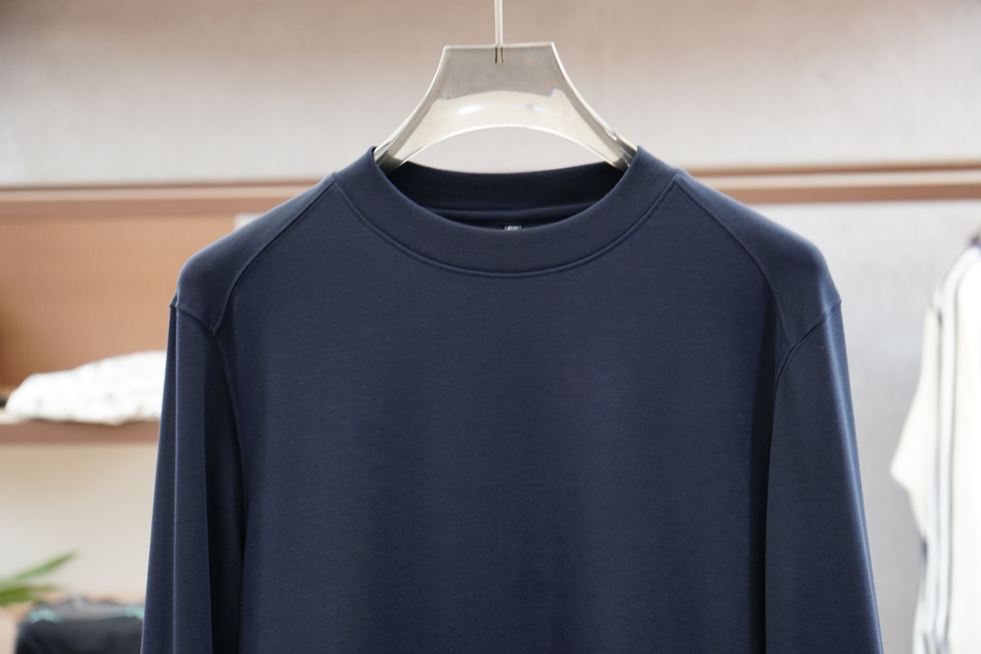 TF/高级成衣 2025秋冬打底系列！熟男 轻熟男 最爱款式 最经典净色通勤百搭帅气的圆领短袖打底衫 一