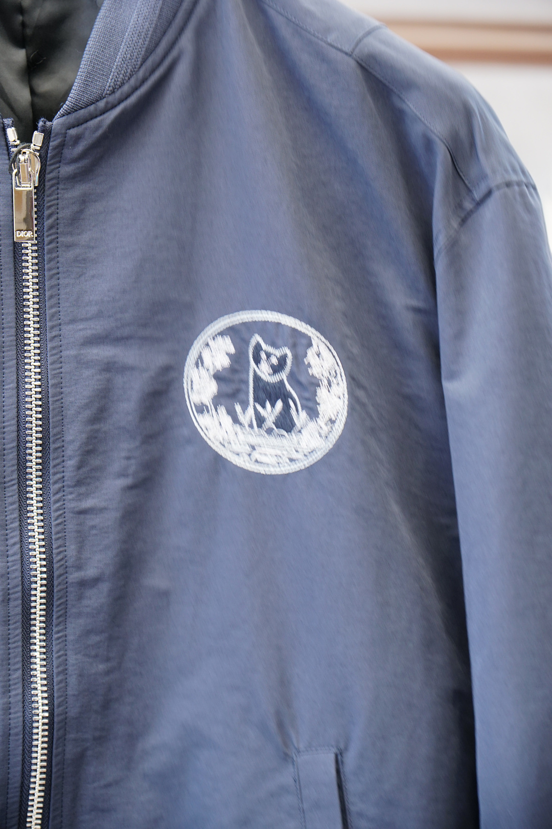 Dior 迪奥/2025开纯新款男士棒球领夹克外套，高定专柜面料 透气舒适度高，细节无可挑剔，品牌元素设