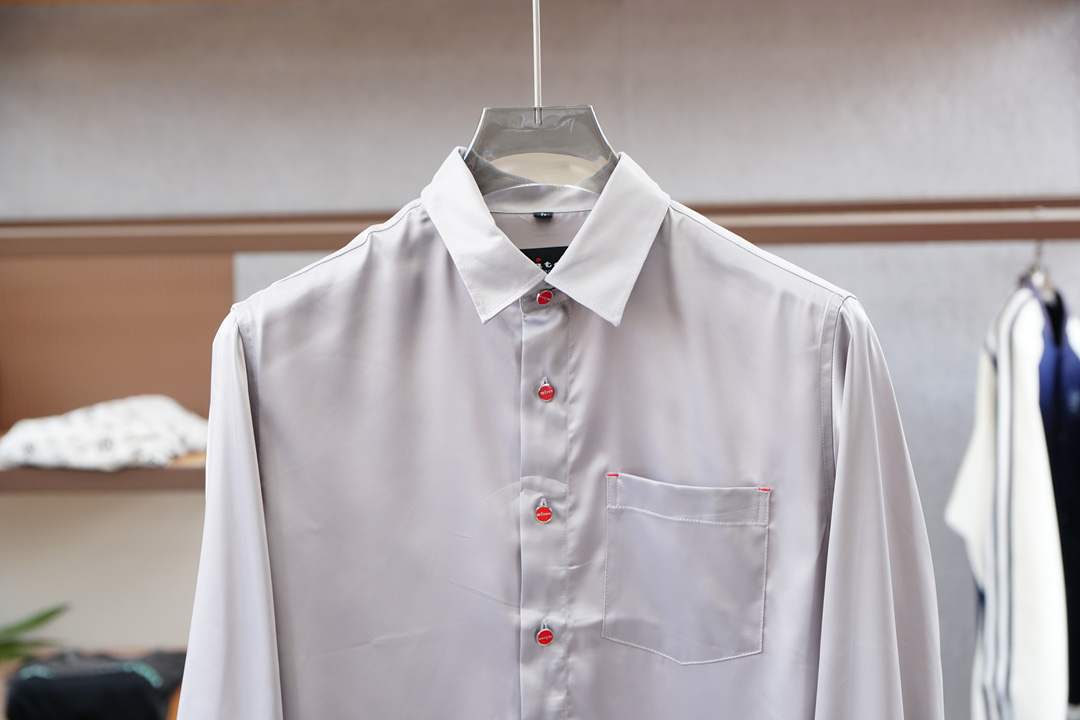 Kiton-奇顿/2025新款真丝府绸长袖衬衫，专柜同步在售 定制面料，亲肤舒适，满身经典提花logo图