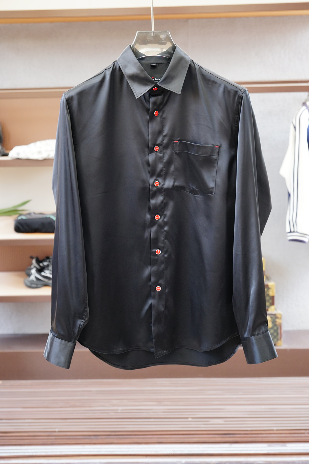 Kiton-奇顿/2025新款真丝府绸长袖衬衫，专柜同步在售 定制面料，亲肤舒适，满身经典提花logo图