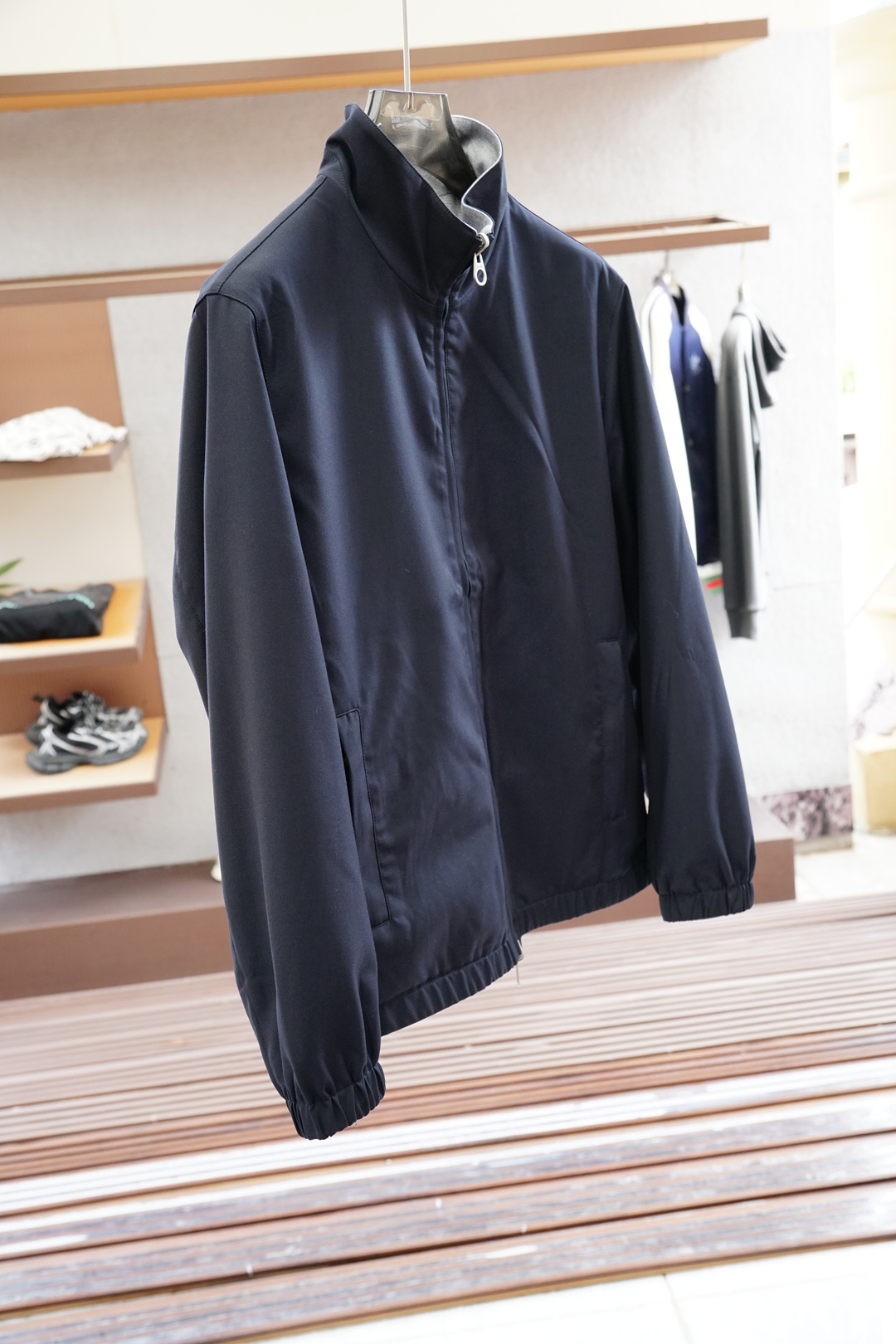 Kiton-奇顿2025秋季双面夹克外套！今年的专柜新品，男士超软面料帅酷爆款 外套。时尚都市百搭款，今