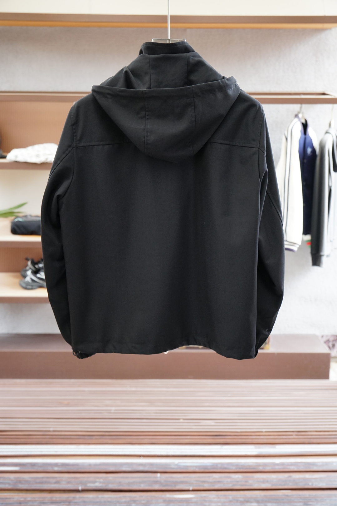 Kiton-2025秋季双层外套！今年的专柜新品，男士超软面料帅酷爆款 外套。时尚都市百搭款，今年必定超