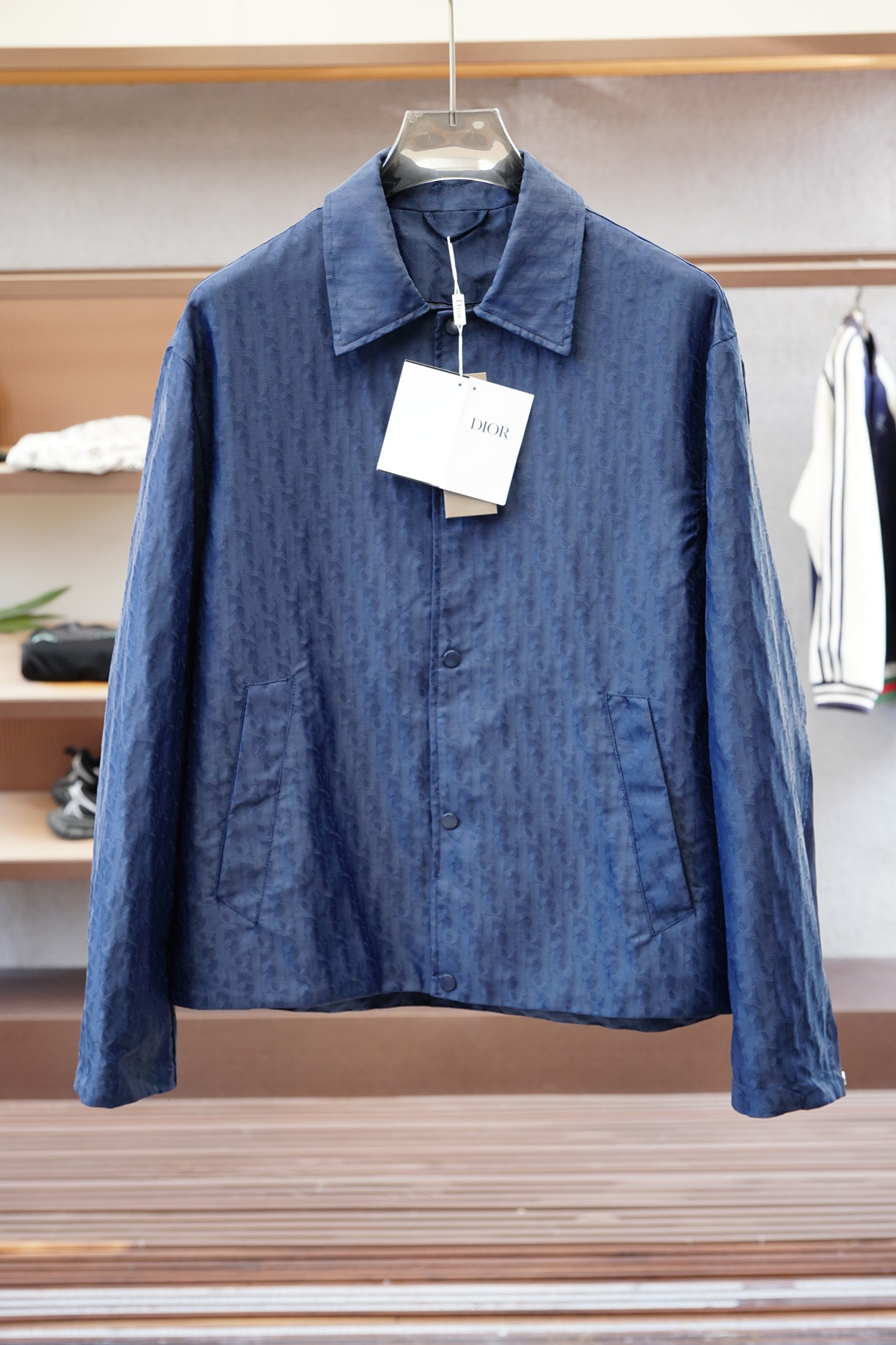 NO:520709,Dior-CD 25SS new dark pattern jacquard shirt jacket. The original version is purchased and developed. Compare any version on the market at will!  Size46/48/50/52,,dior,jackets & coats,shirts,alexander wang19860909迪奥-CD 25SS 新款暗纹提花衬衫外套 原版购入开发,随意对比市面任意版本！ Size46/48/50/52,,dior,jackets & coats,shirts,alexander wang,Men's clothing