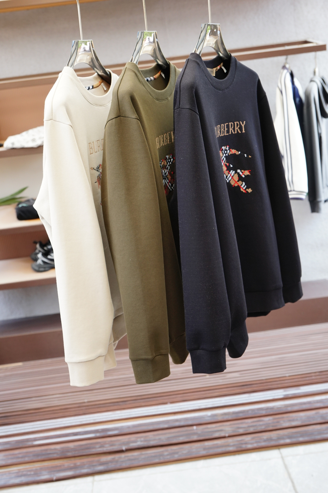 BBR 巴宝莉-2025早秋 新款卫衣，高品质，顶级版本贸易公司渠道订单，海外精品独家限定发售，经典即永