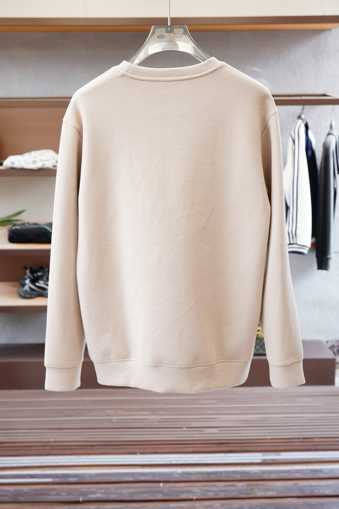 lP🆕-2025早秋 新款卫衣，高品质，顶级版本贸易公司渠道订单，海外精品独家限定发售，经典即永恒，入手