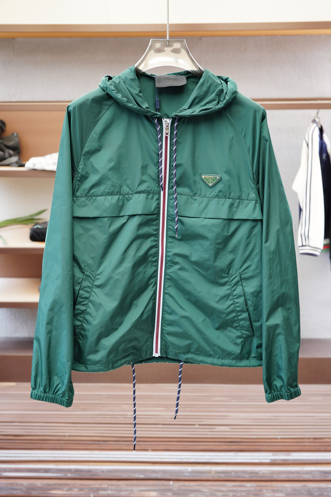 普拉达-PRADA 25FW 新款衬衫外套原版购入开发，随意对比市面任意版本！Size：46/48/50