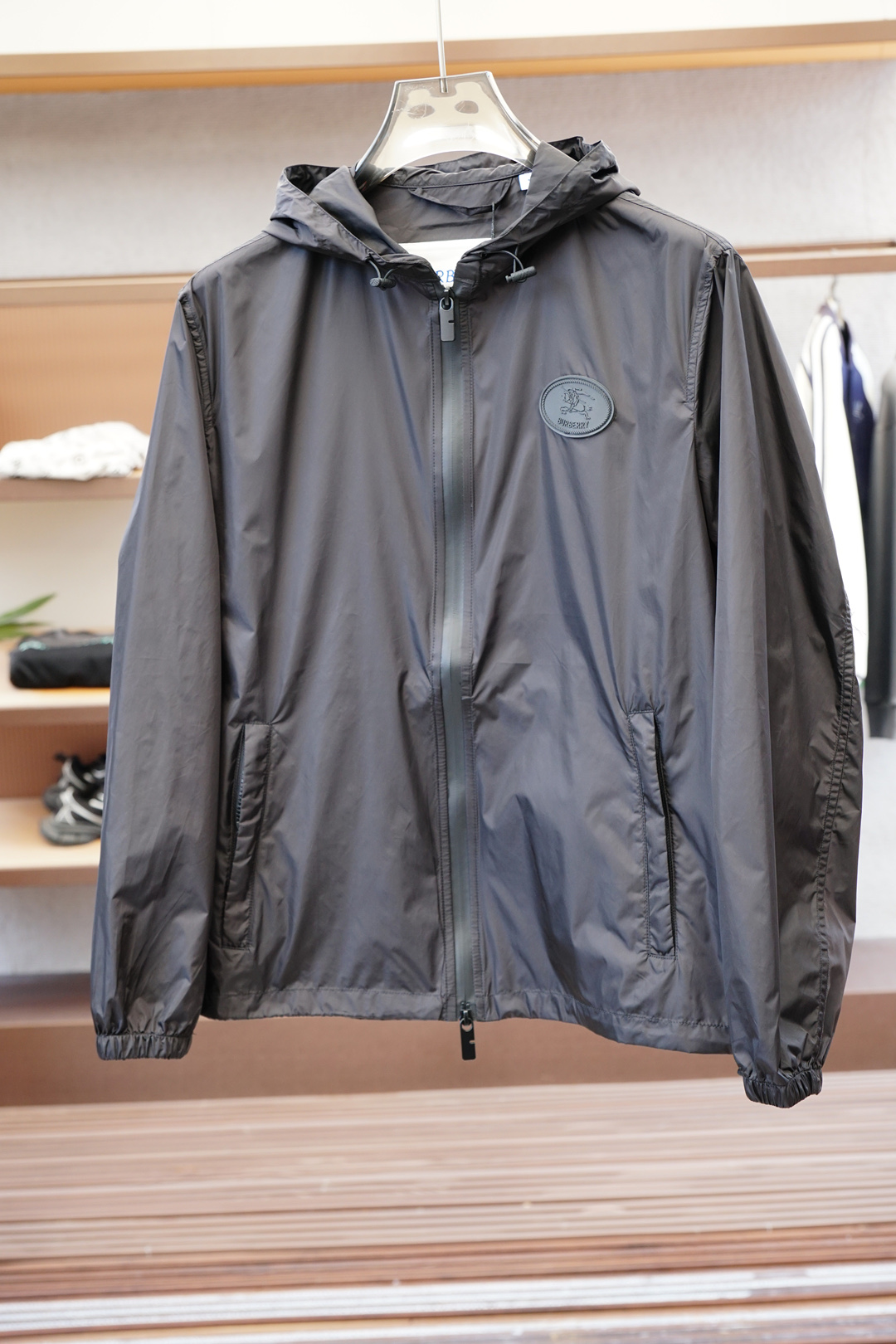 NO:520733,BBR Burberry/Burberry 2025 Spring and Summer New Products Complete Three Standards Jackets Don't need to introduce too much Good products See details Counter code M-XXL 175/140 Upper body L, burberry, burberry, jackets & coats, alexander wang19860909BBR Burberry/巴宝莉 2025春夏新品 三标齐全 夹克 好货不用过多介绍 看细节 专柜码数M-XXL 175/140上身L,,burberry,burberry,jackets & coats,alexander wang,Men's clothing