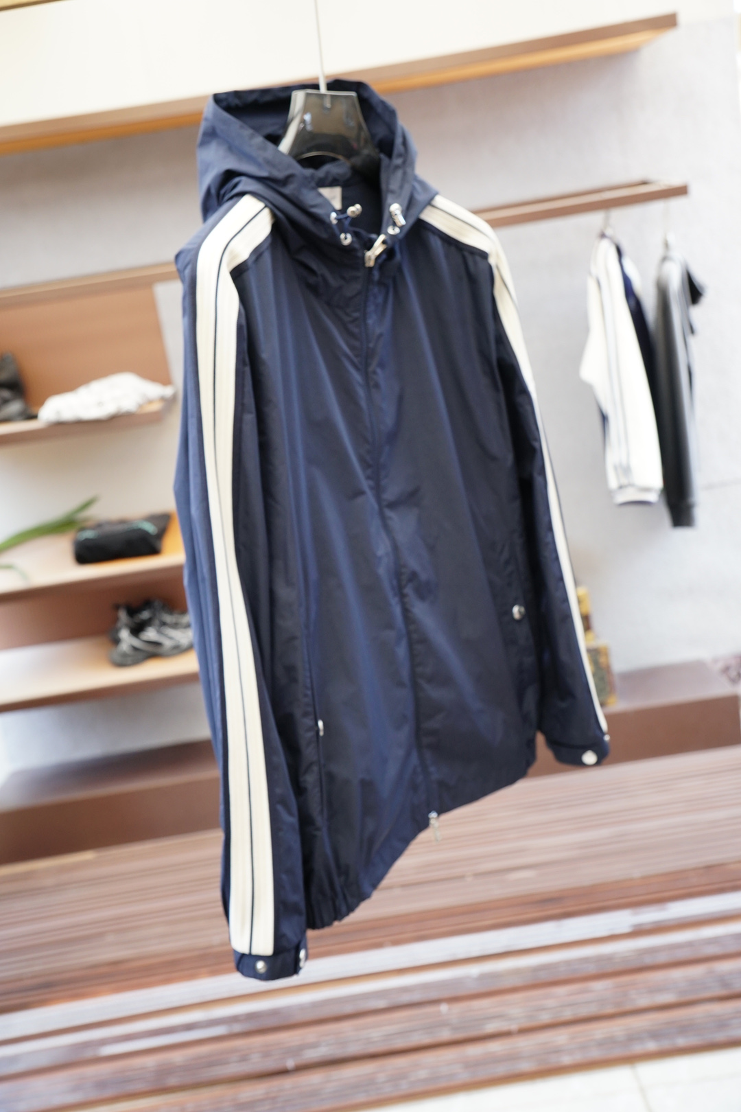 蒙口-Moncler 2025SS 秋冬新款织带连帽外套原版购入开发，1.1版型，细节安排到位，正品级、