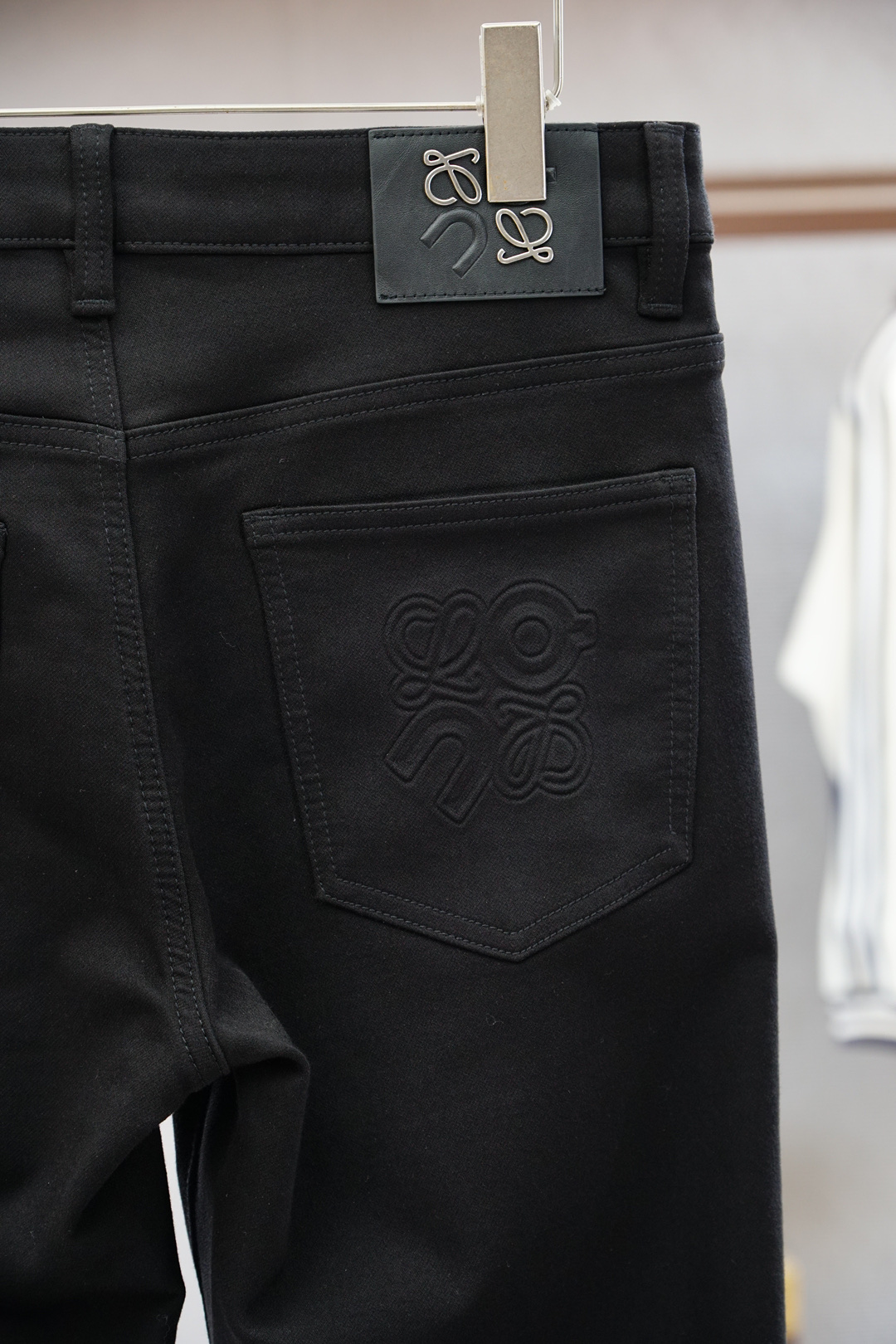 Miu Miu-新款来袭🔥早秋新款新款休闲裤牛仔裤，高端定制系列。进口高密度纯棉加沙洗工艺舒适柔软亲肤，