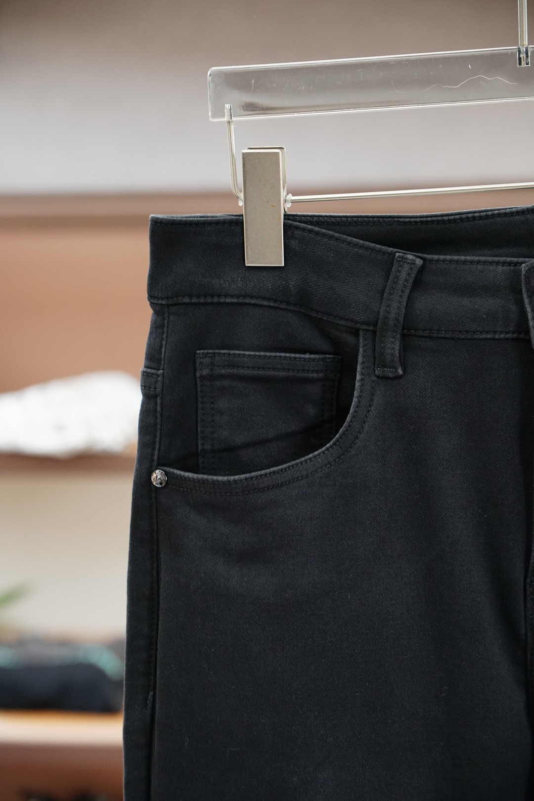 Miu Miu-新款来袭🔥早秋新款新款休闲裤牛仔裤，高端定制系列。进口高密度纯棉加沙洗工艺舒适柔软亲肤，