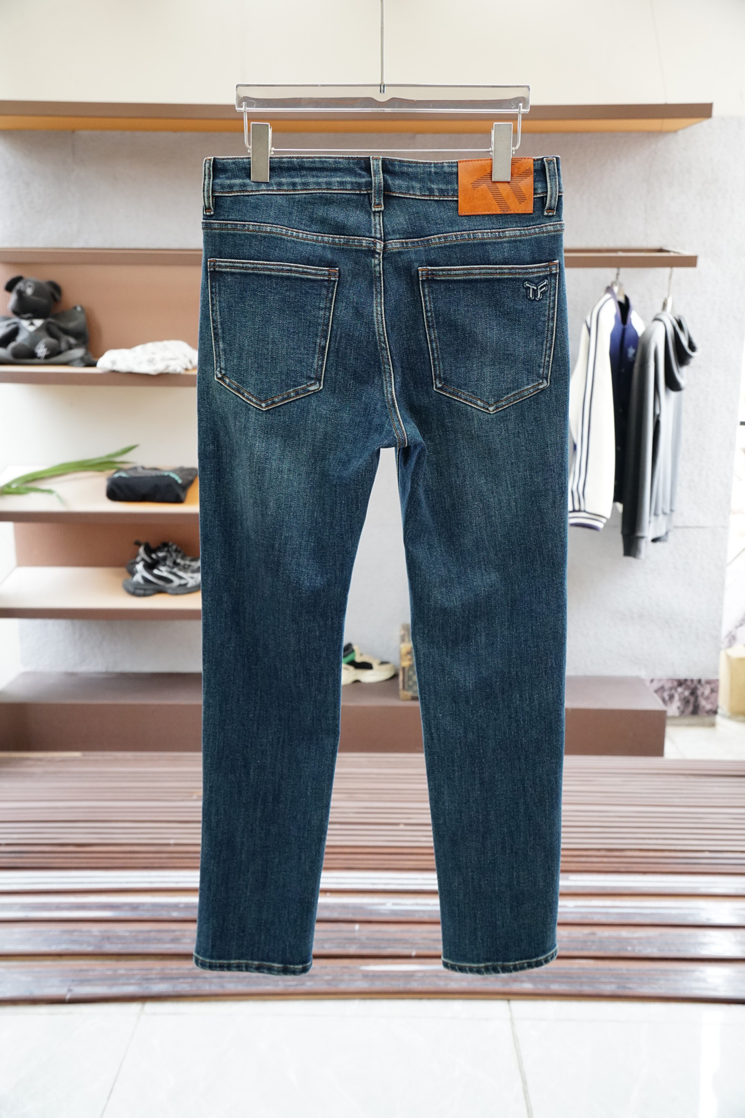 TF-新款来袭🔥早秋新款新款休闲裤牛仔裤，高端定制系列。进口高密度纯棉加沙洗工艺舒适柔软亲肤，笔挺不易起