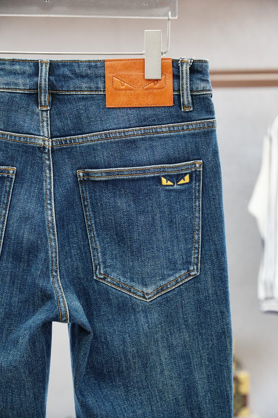 Fendi芬迪/新款来袭🔥早秋新款新款休闲裤牛仔裤，高端定制系列。进口高密度纯棉加沙洗工艺舒适柔软亲肤，