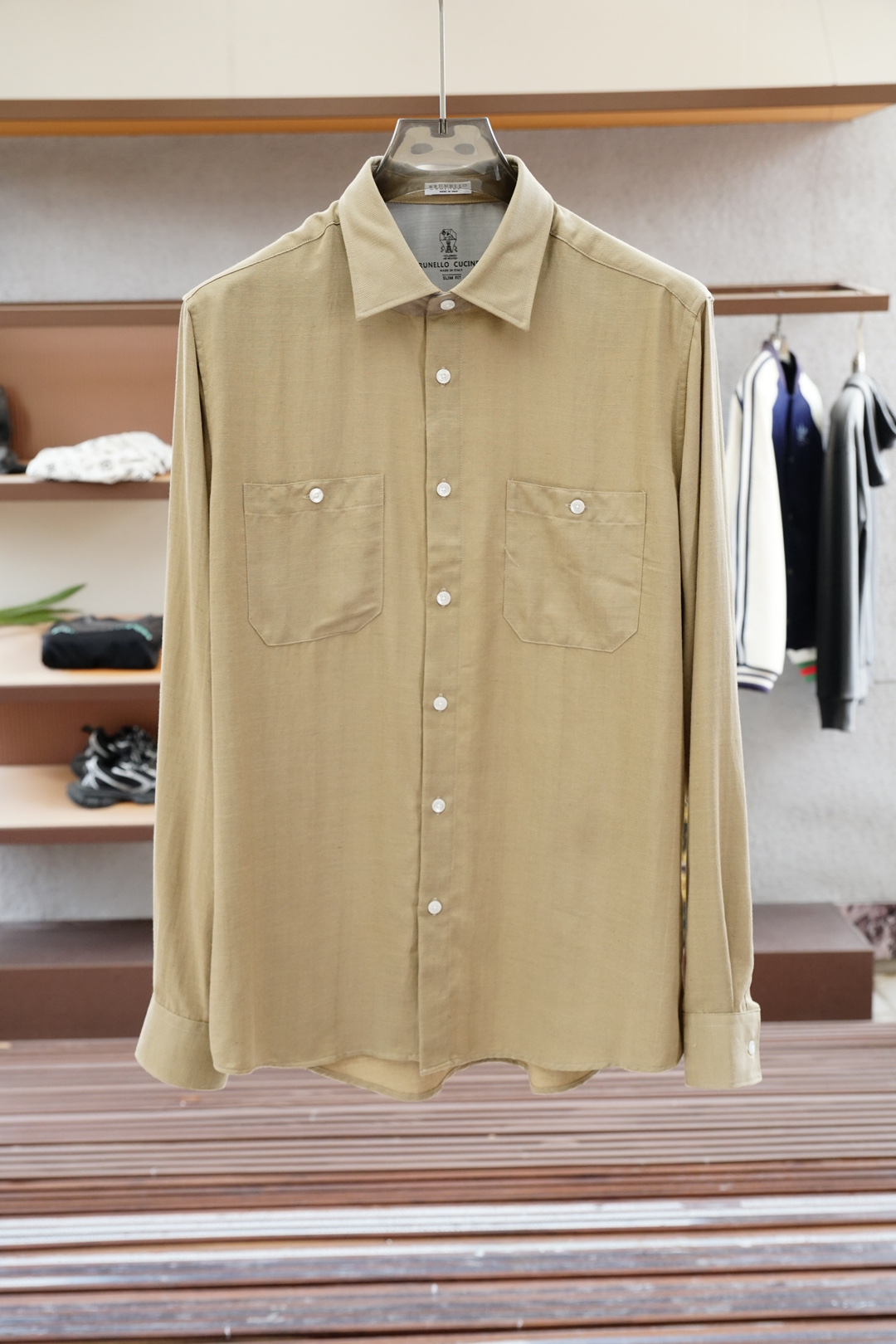 NO:523030,BC-25 early autumn new style is available, old style, the latest shirt and jacket, you can wear it alone, and the temperament lapel casual style looks good on the outside and the inside!  Custom imported linen fabric, casual and fashionable on the upper body!  Not easy to wrinkle, original film customization perfect workmanship quality depends on details, same model for men and women, code number M-3XL,,, jackets & coats,alexander wang19860909BC-25早秋新款上新,老前风, 最新衬衣外套,单穿打底都可以,气质翻领休闲版型外搭内搭都好看！定制进口亚麻面料 上身随性又时髦！不易皱,原版开膜定制完美做工品质看细节 男女同款 码数M-3XL,,,jackets & coats,alexander wang,Men's clothing