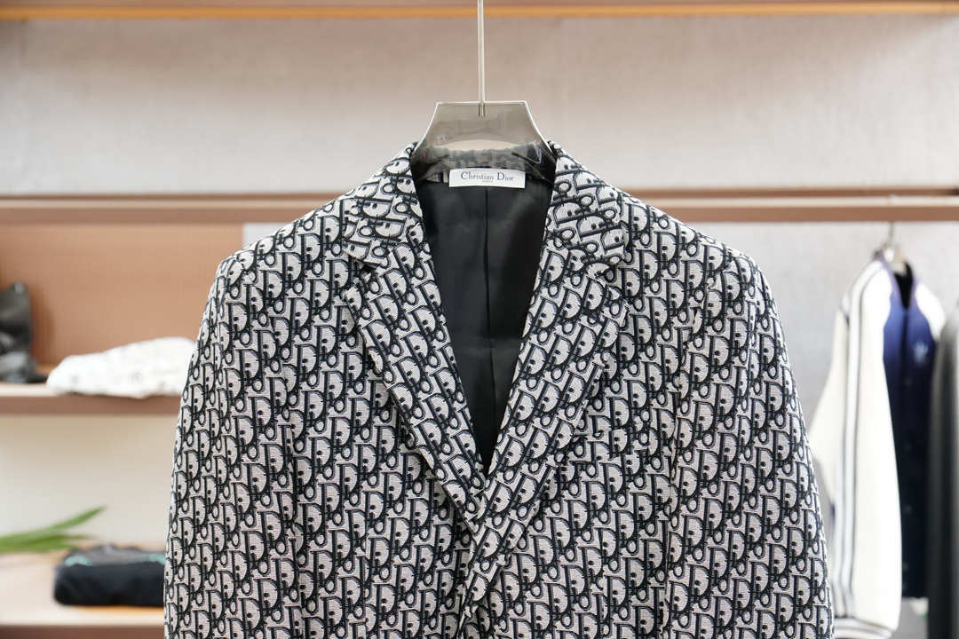 Dior迪奥-25SS秋冬提花两粒西装西服，精致点缀，做工极其精湛，走线细密匀称，无多余线头，内里全包边