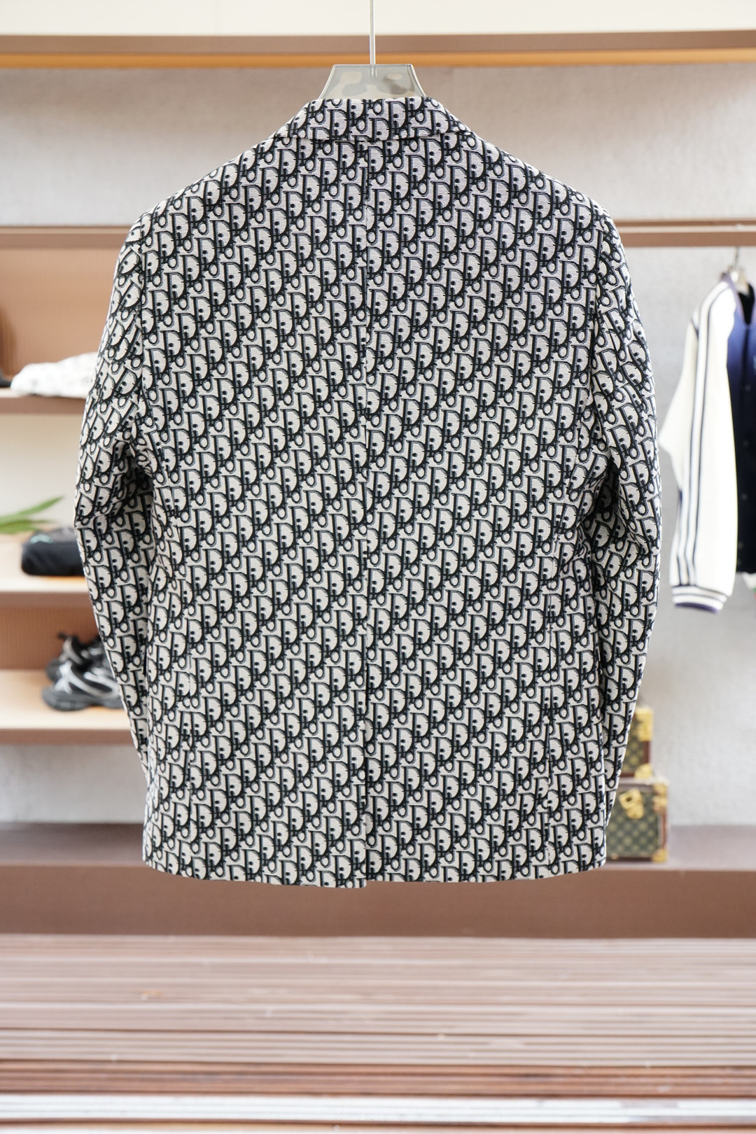 Dior迪奥-25SS秋冬提花两粒西装西服，精致点缀，做工极其精湛，走线细密匀称，无多余线头，内里全包边