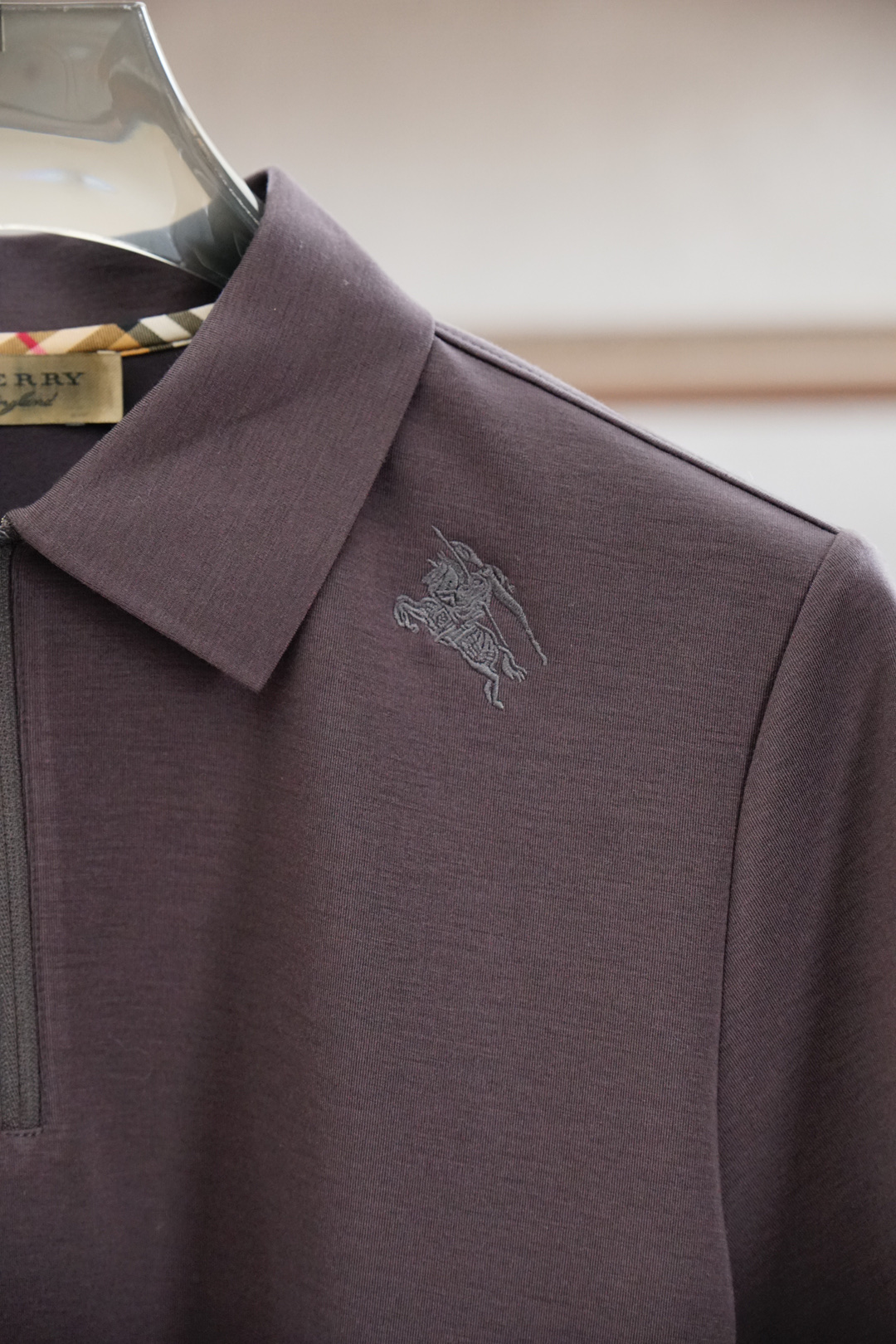 BBR 巴宝莉2025ss秋冬专柜同款同步上新短袖醋酸天丝羊毛针织面料 一体起脚针织 高端人士必备单品，