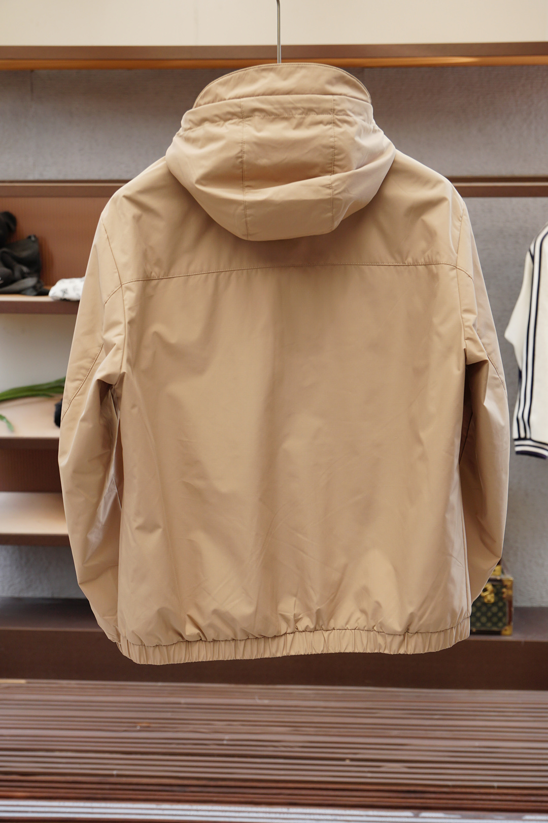 BBR 巴宝莉-2025秋季夹克外套！今年的专柜新品，男士超软聚酯纤维面料帅酷爆款 外套。时尚都市百搭款