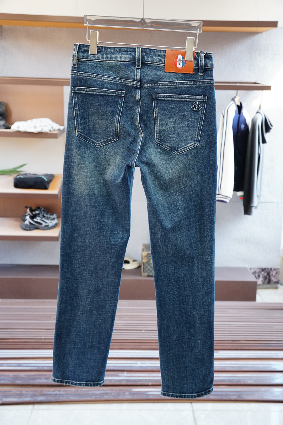 蒙口/新款来袭🔥早秋新款新款休闲裤牛仔裤，高端定制系列。进口高密度纯棉加沙洗工艺舒适柔软亲肤，笔挺不易起