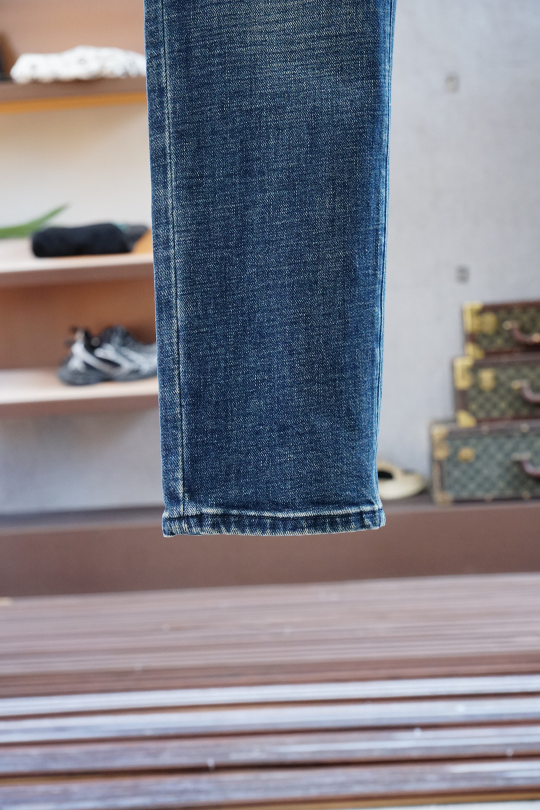 蒙口/新款来袭🔥早秋新款新款休闲裤牛仔裤，高端定制系列。进口高密度纯棉加沙洗工艺舒适柔软亲肤，笔挺不易起