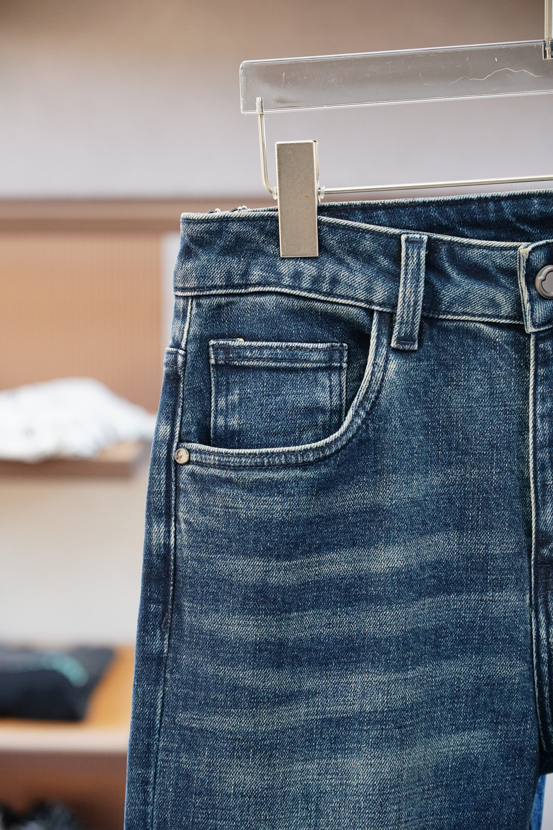 蒙口/新款来袭🔥早秋新款新款休闲裤牛仔裤，高端定制系列。进口高密度纯棉加沙洗工艺舒适柔软亲肤，笔挺不易起