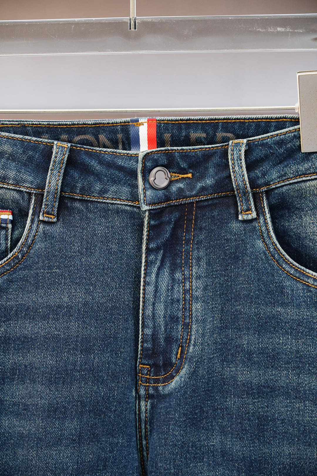 蒙口/Moncler/新款来袭🔥早秋新款新款休闲裤牛仔裤，高端定制系列。进口高密度纯棉加沙洗工艺舒适柔软