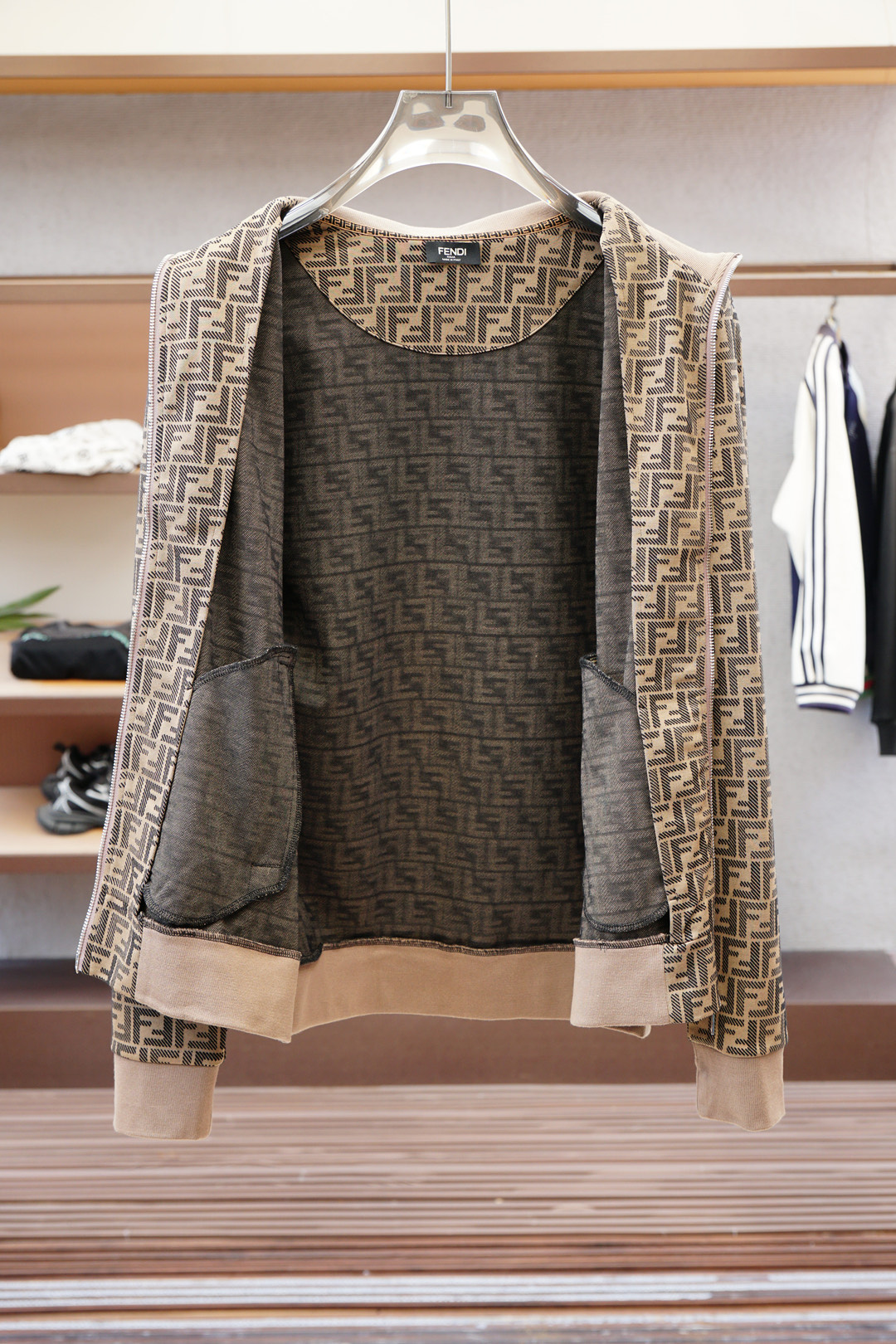 FENDI 芬迪 2025早秋新款套装 高品质，顶级版本贸易公司渠道订单，海外精品独家限定发售，经典即永