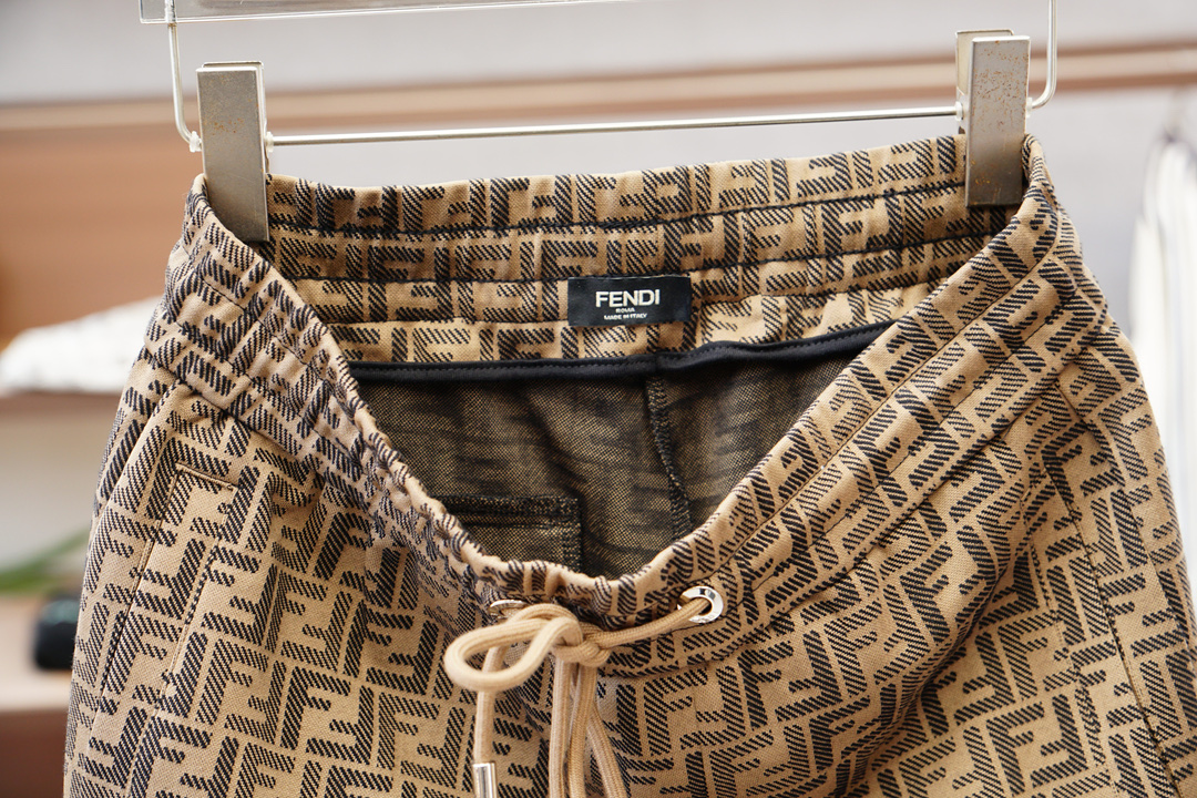 FENDI 芬迪 2025早秋新款套装 高品质，顶级版本贸易公司渠道订单，海外精品独家限定发售，经典即永