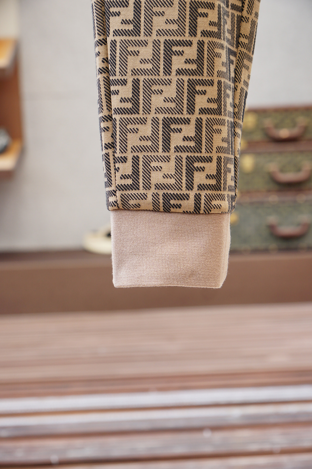 FENDI 芬迪 2025早秋新款套装 高品质，顶级版本贸易公司渠道订单，海外精品独家限定发售，经典即永