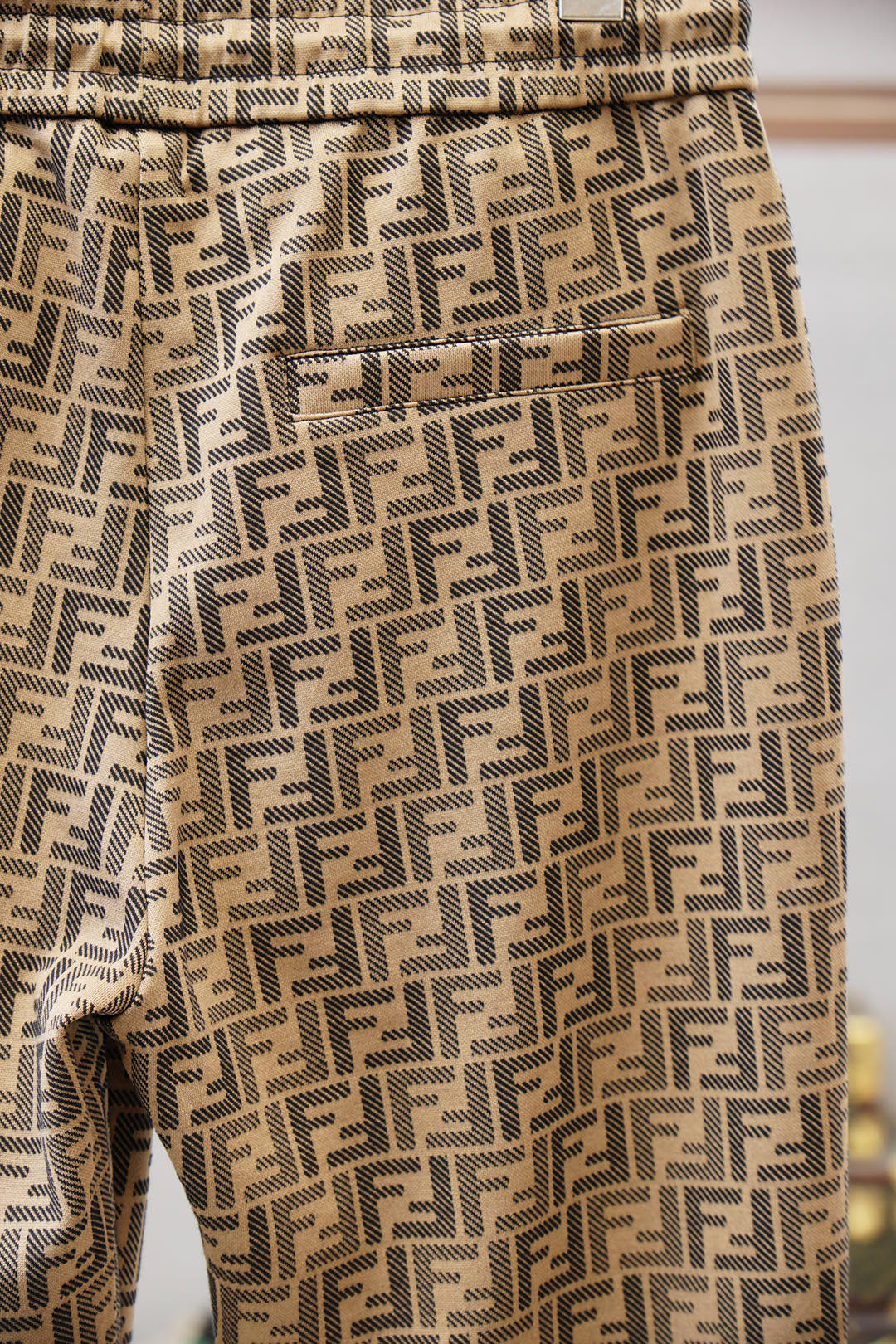 FENDI 芬迪 2025早秋新款套装 高品质，顶级版本贸易公司渠道订单，海外精品独家限定发售，经典即永