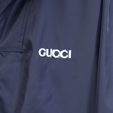 Gucci 古奇/2025秋季夹克外套!今年的专柜新品,帅酷爆款 外套。时尚都市百搭款,今年必定超火爆款 Gucci 古奇/2025秋季夹克外套!今年的专柜新品,帅酷爆款 外套。时尚都市百搭款,今年必定超火爆款