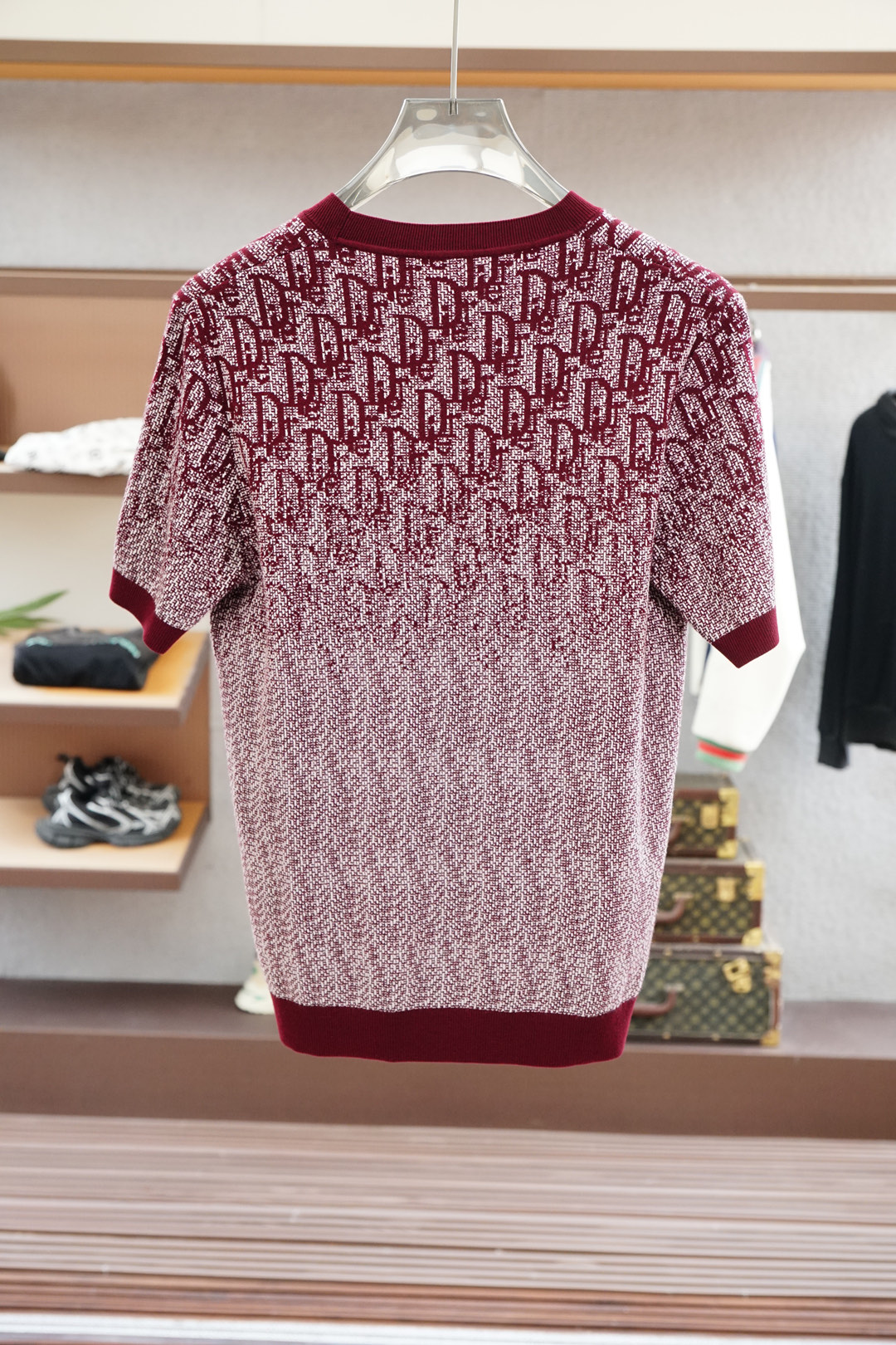 Dior迪奥-高级成衣 2025秋冬打底系列！熟男 轻熟男 最爱款式 最经典净色通勤百搭帅气的圆领短袖打