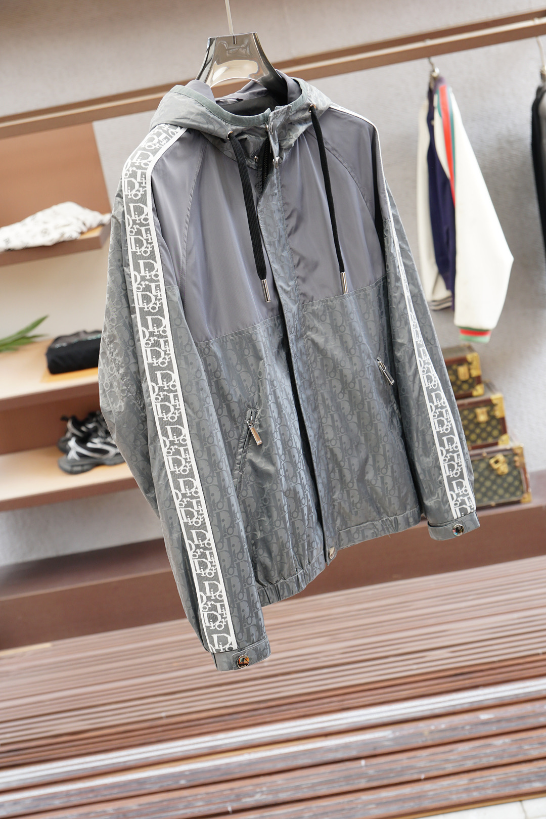 Dior迪奥-秋冬新款系列#🍂开启秋冬穿搭新玩法，秋冬新款外套2025最新系列，经典的100%聚酯纤维材