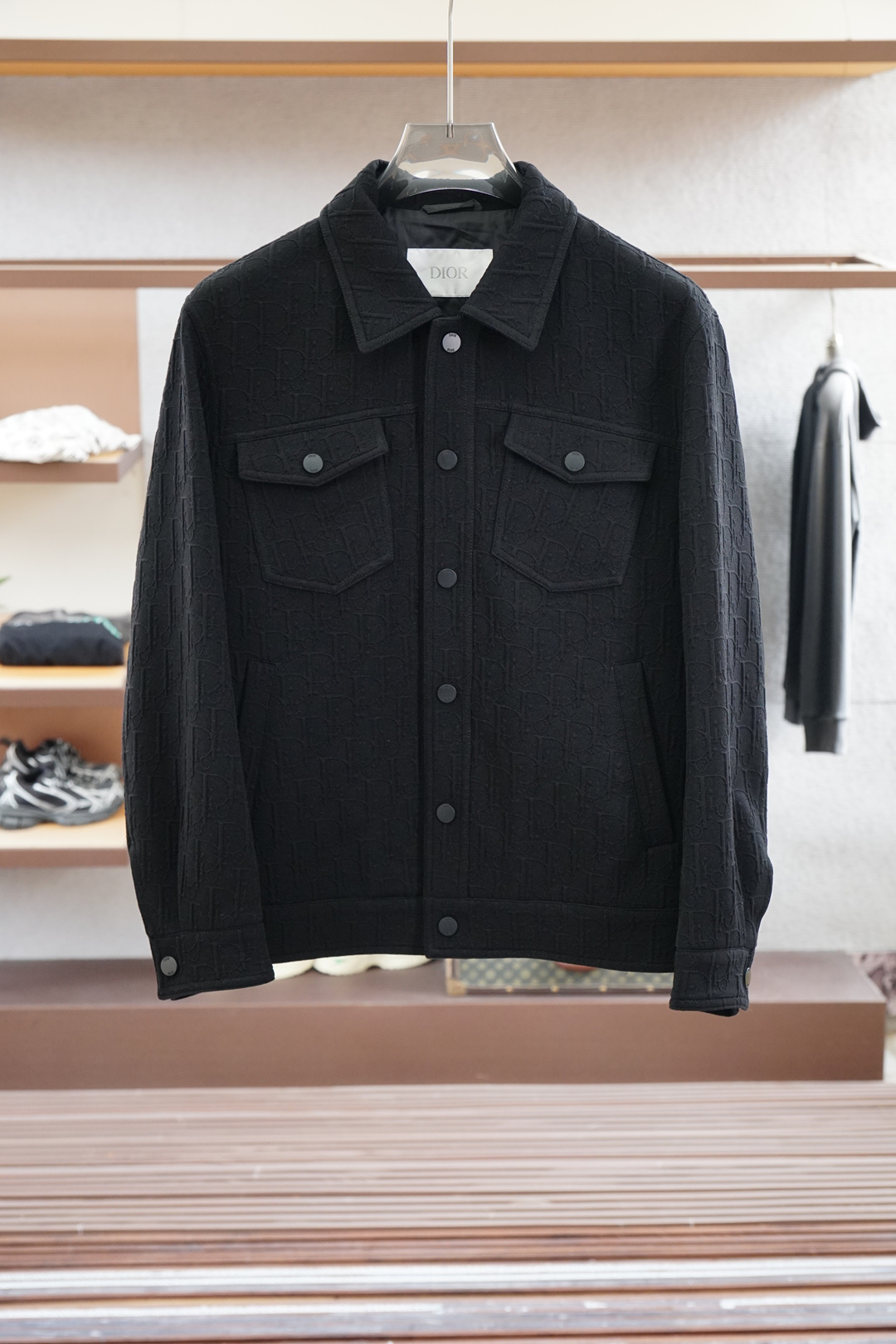 Dior迪奥/经典男士商务休闲小站领夹克外套.提花设计满满时尚感，颇具意大利典型风格的时装，贸易公司渠道
