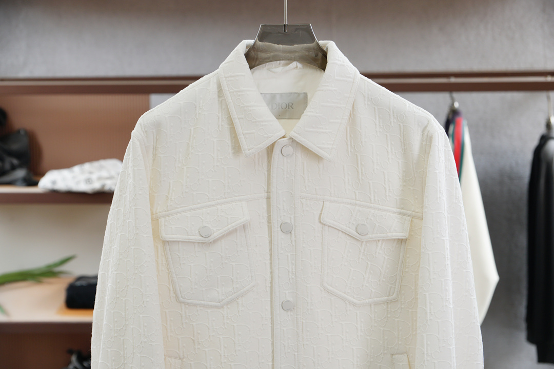 Dior迪奥/经典男士商务休闲小站领夹克外套.提花设计满满时尚感，颇具意大利典型风格的时装，贸易公司渠道