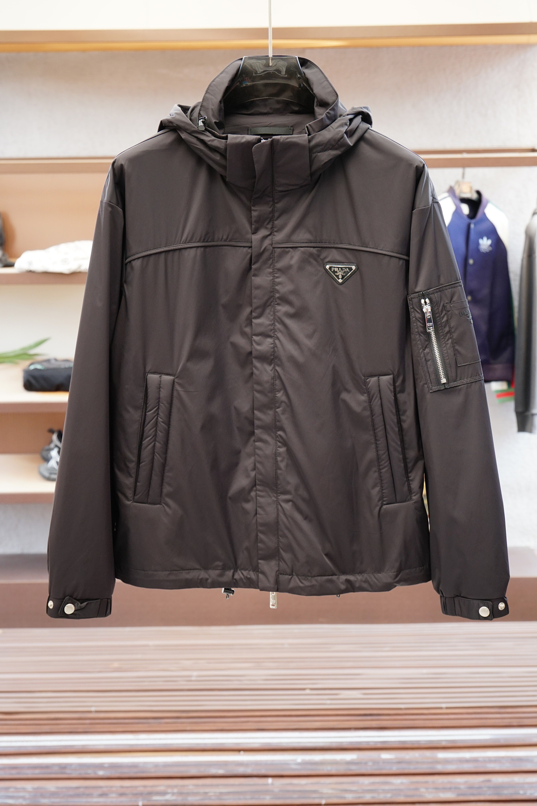 Prada普拉达-2025 NEW 秋冬季新品# Gu**i Fall Winter系列双色上午休闲夹克