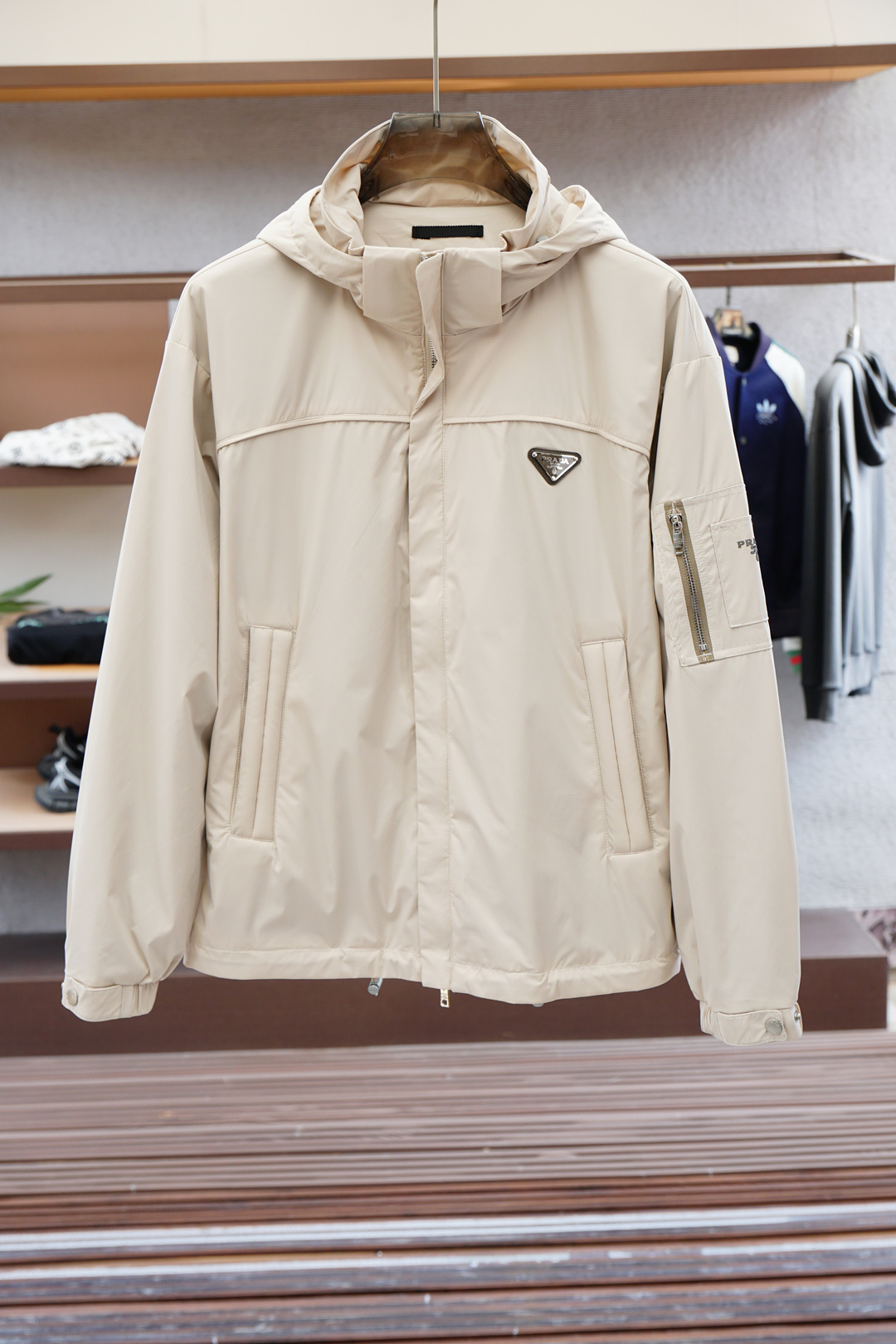 Prada普拉达-2025 NEW 秋冬季新品# Gu**i Fall Winter系列双色上午休闲夹克