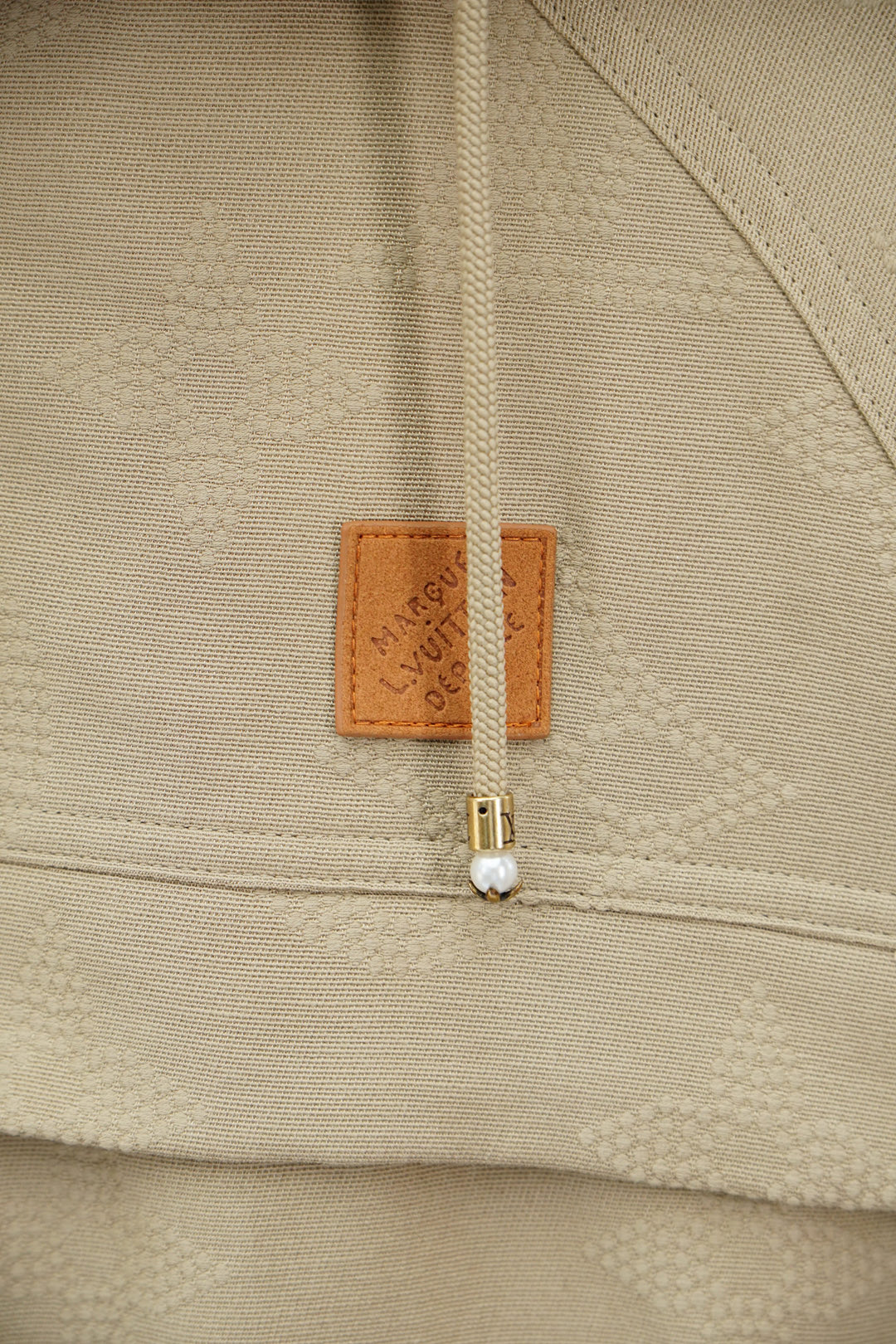 、Lv路意威登-意式重奢新品🔴系列戴帽夹克2025秋冬系列Lv-最新可拆卸夹克外套清爽的斜纹织布，多重混