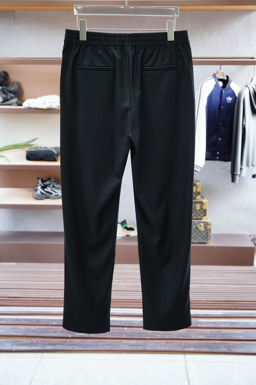 2025 秋冬男士休闲裤👍细棉加氨纶面料休闲裤，最新款上身版型无敌正！绝对可以闭眼收的一款此款裤子非常百