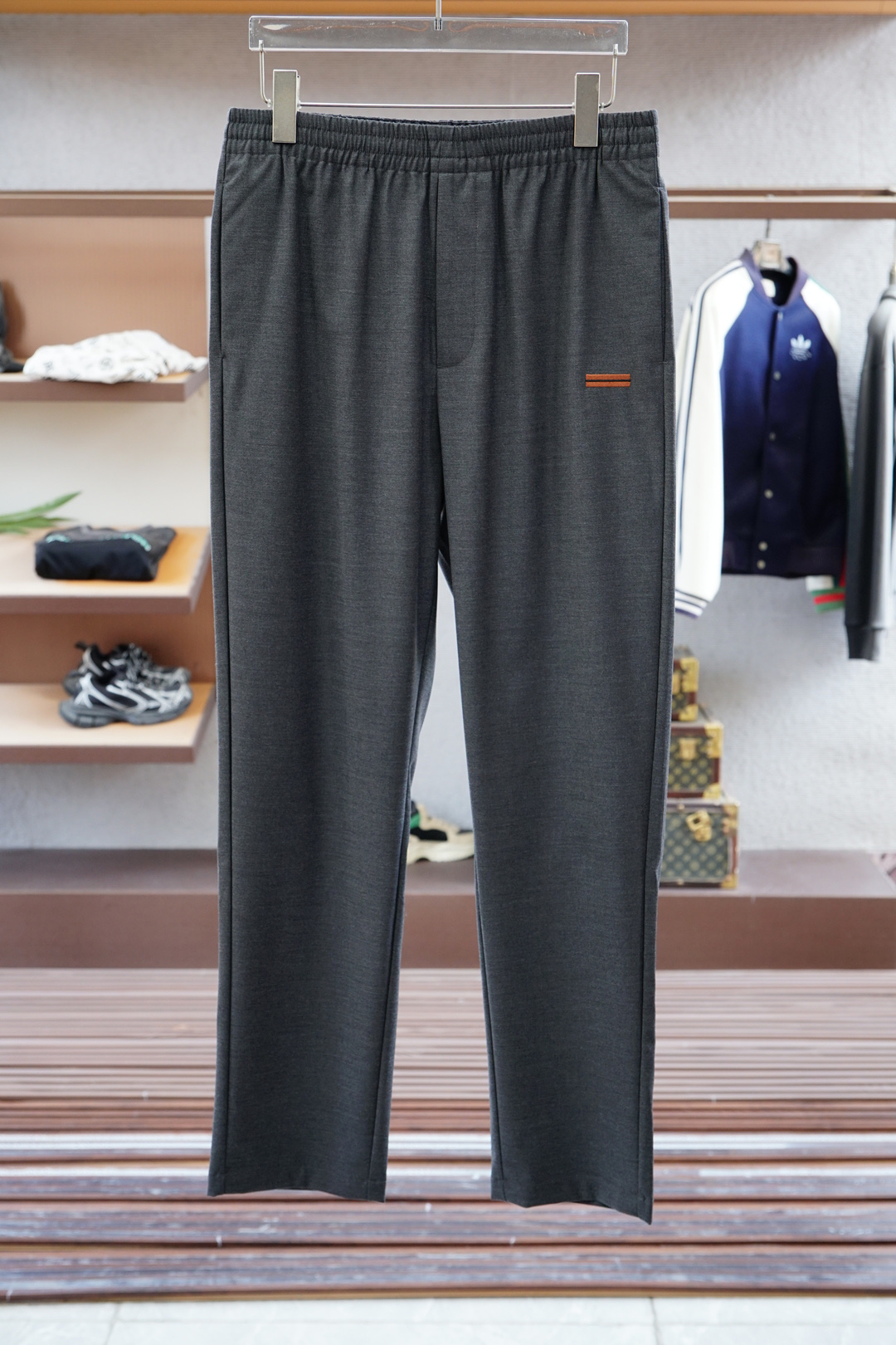 2025 秋冬男士休闲裤👍细棉加氨纶面料休闲裤，最新款上身版型无敌正！绝对可以闭眼收的一款此款裤子非常百