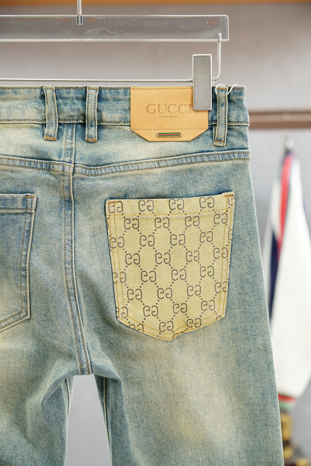 Gucci 古奇/🍃2025秋冬最新品，专柜同步有售，时尚休闲裤，进口原版面料，做工极为复杂，唯一可以做