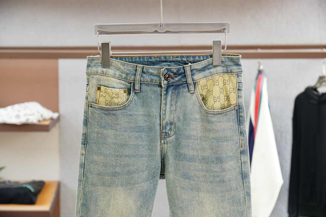 Gucci 古奇/🍃2025秋冬最新品，专柜同步有售，时尚休闲裤，进口原版面料，做工极为复杂，唯一可以做