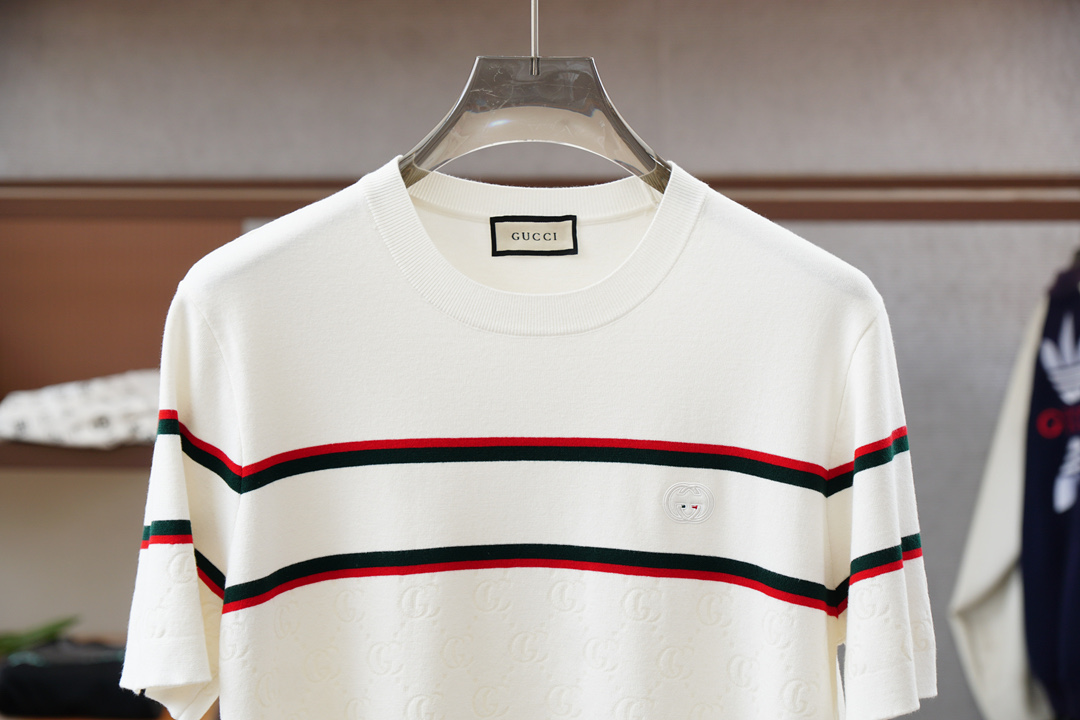 Gucci 古奇🍐2025ss秋冬专柜同款同步上新打底短袖醋酸天丝羊毛针织面料 一体起脚针织 高端人士必