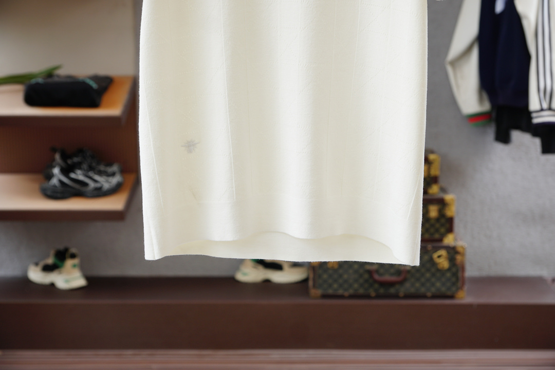 Dior 迪奥-🍐2025ss秋冬专柜同款同步上新打底短袖醋酸天丝羊毛针织面料 一体起脚针织 高端人士必