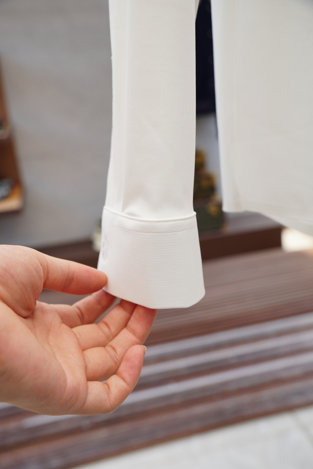 Boss-休闲长袖衬衫🌸翻领宽松尖领衬衣 同步官网发售 面料丝滑有光泽，免烫抗皱垂感十足，98%棉➕2%