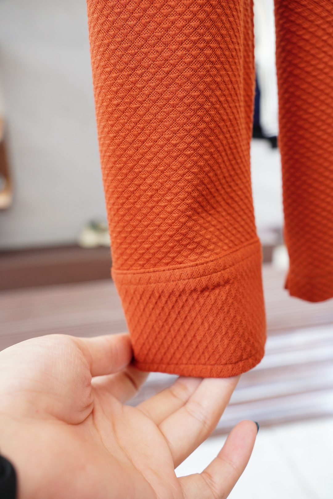 Prada普拉达/2025秋冬系列上新✨ 长袖Polo 衬衫，奢华经典元素设计！采用舒适透气针织面料🔥属